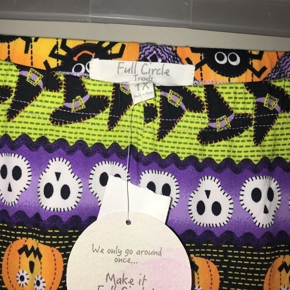 NWT- Full Circle Trends Halloween leggings - Picture 4 of 4
